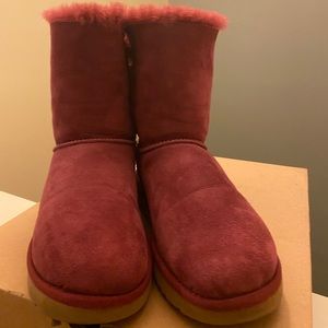 UGG BOOTS